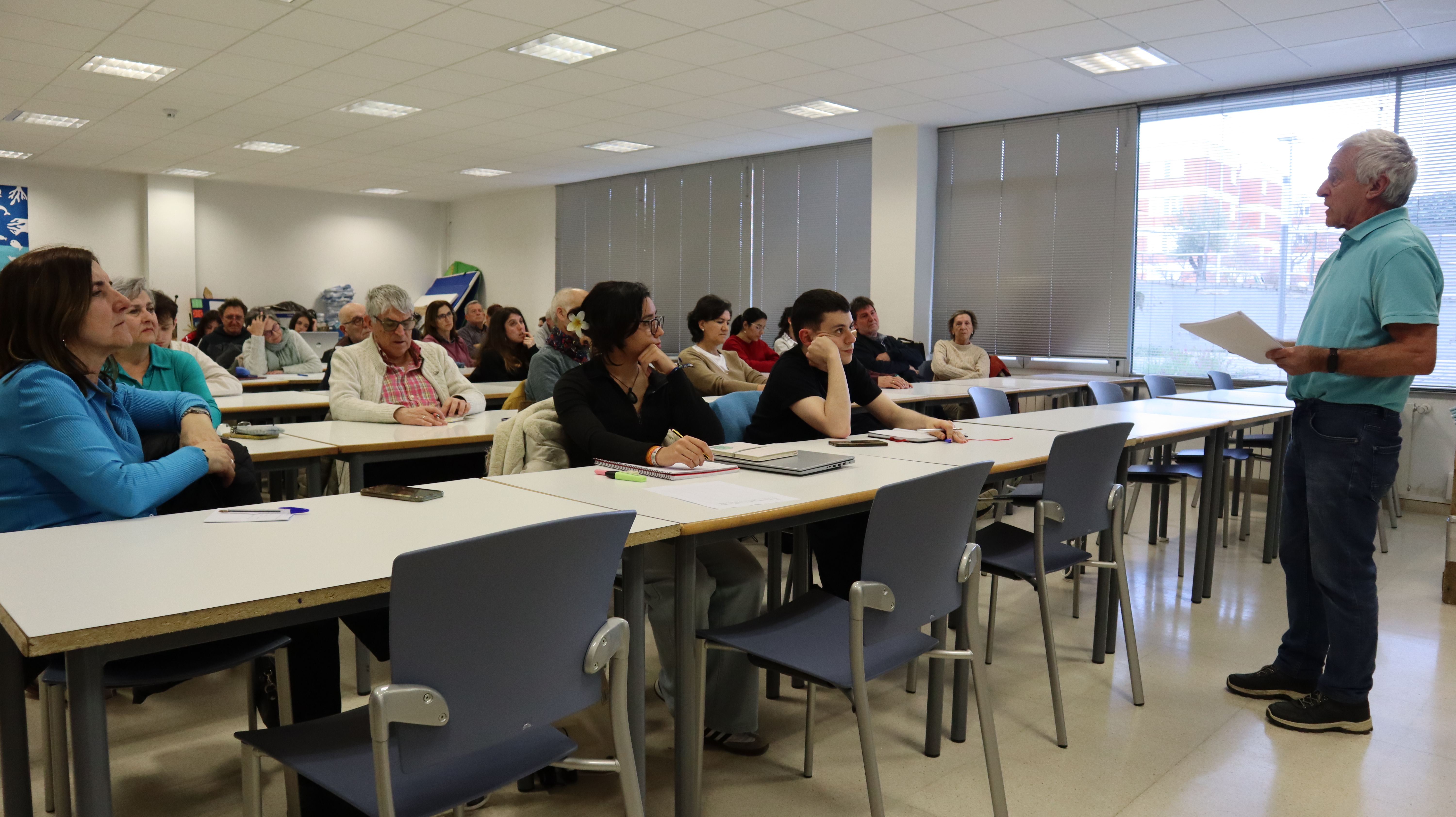 Anastasio Ovejero Bernal, durante la charla en la Facultad de Educación del Campus de Palencia