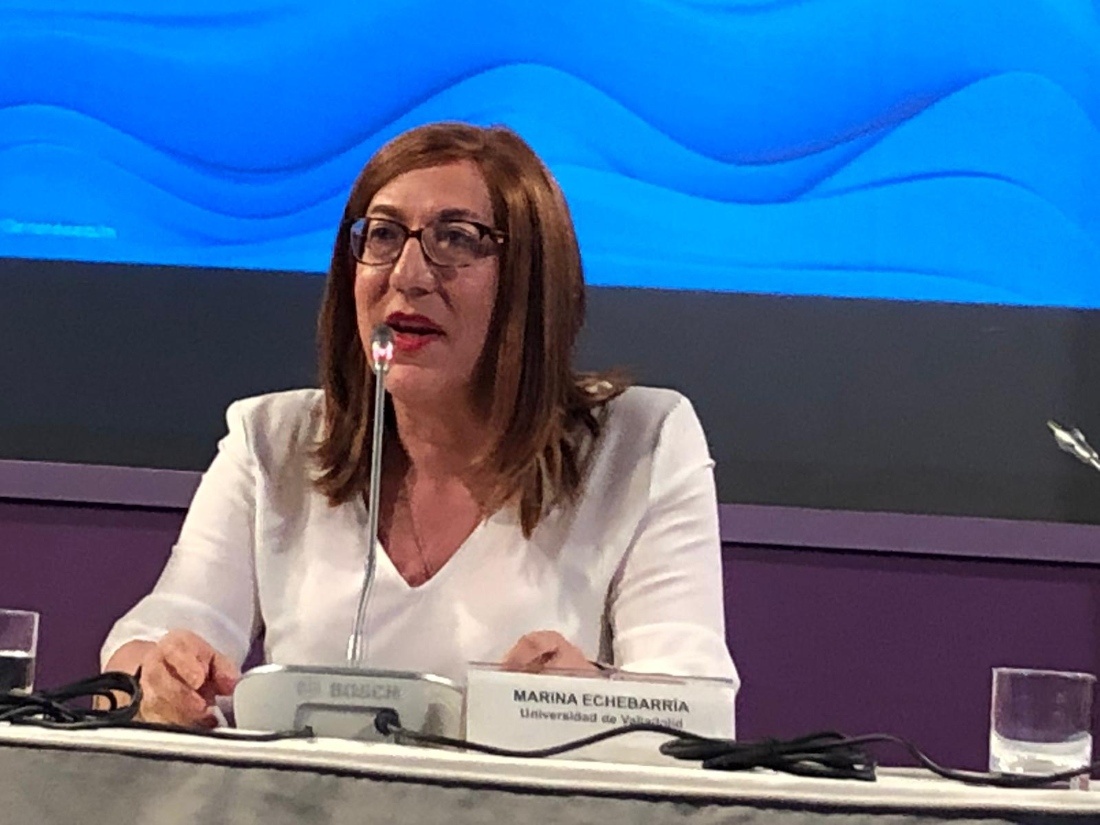 Marina Echebarría, durante su ponencia