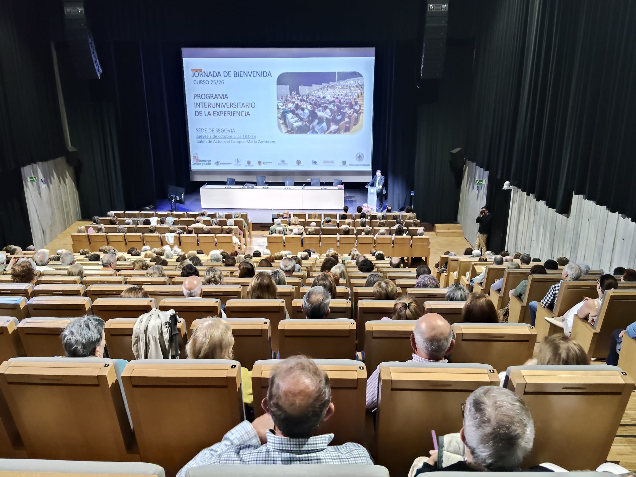 Salón de actos del Campus María Zambrano de la UVa en Segovia durante el acto de inauguración del PIEX