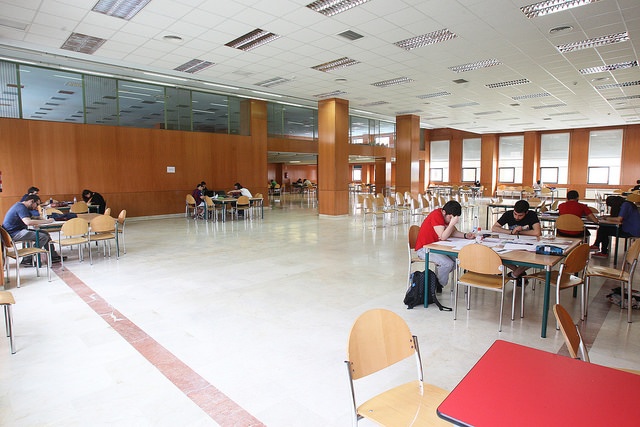 Sala polivalente del Edificio de Tecnologías de la Información y las Telecomunicaciones (Campus Miguel Delibes)