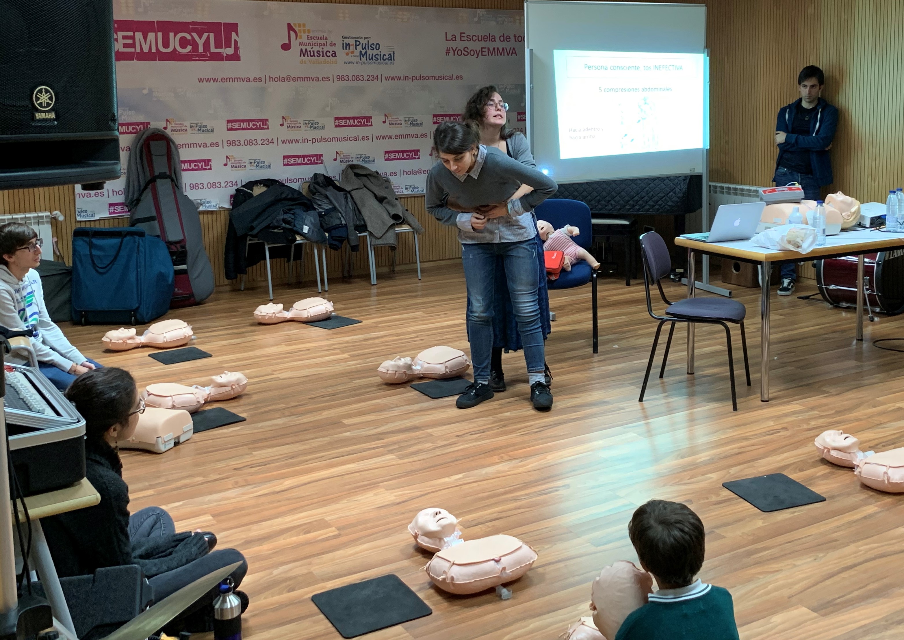 Alumnos de Medicina en la EMMVA