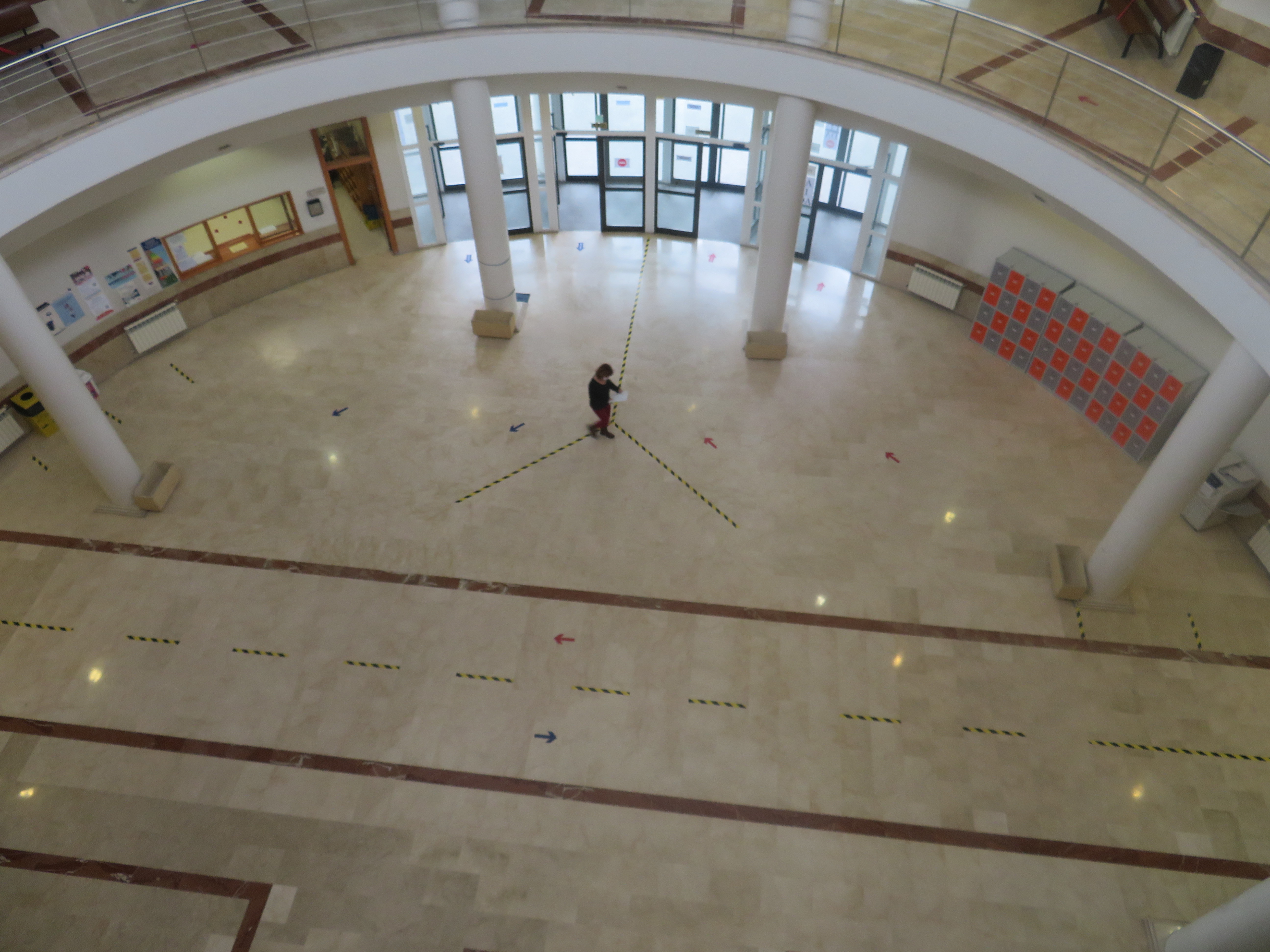 Hall del Edificio de las Tecnologías de la Información y las Telecomunicaciones