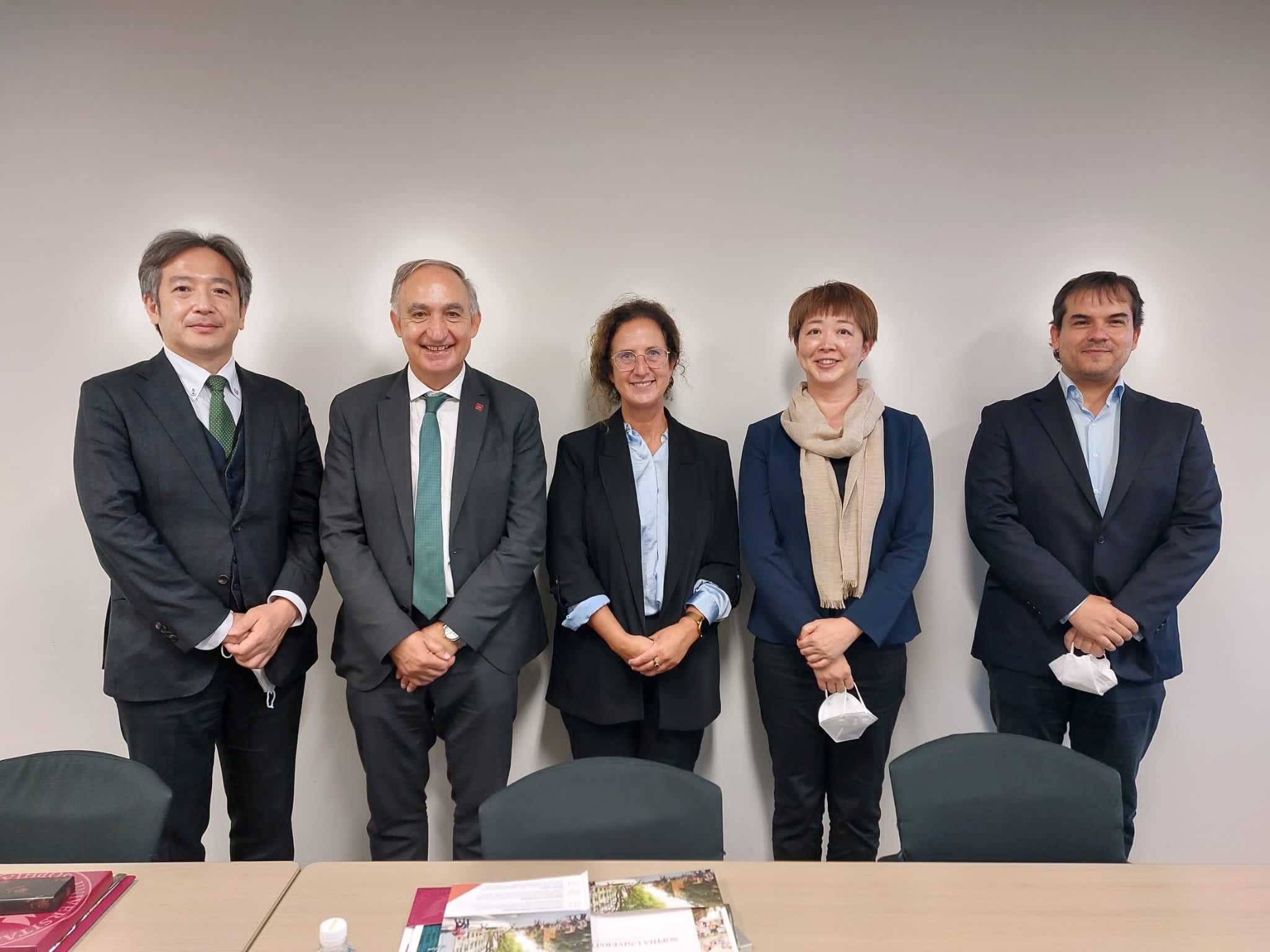 El Rector y la Vicerrectora han mantenido reuniones de trabajo con los equipos de gobierno de IC University y Sophia University