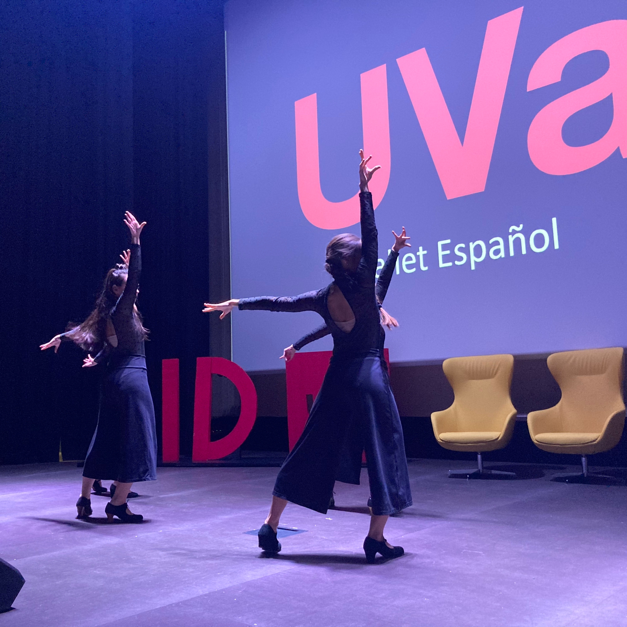 La presentación del LIDUVa en el Campus de Segovia contó con la actuación del Ballet de la Universidad de Valladolid