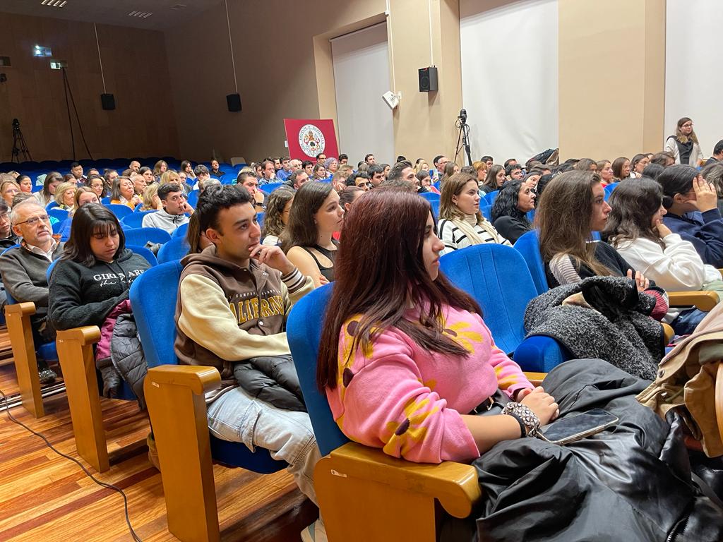 Público asistente al acto 'TikTok en las Aulas'