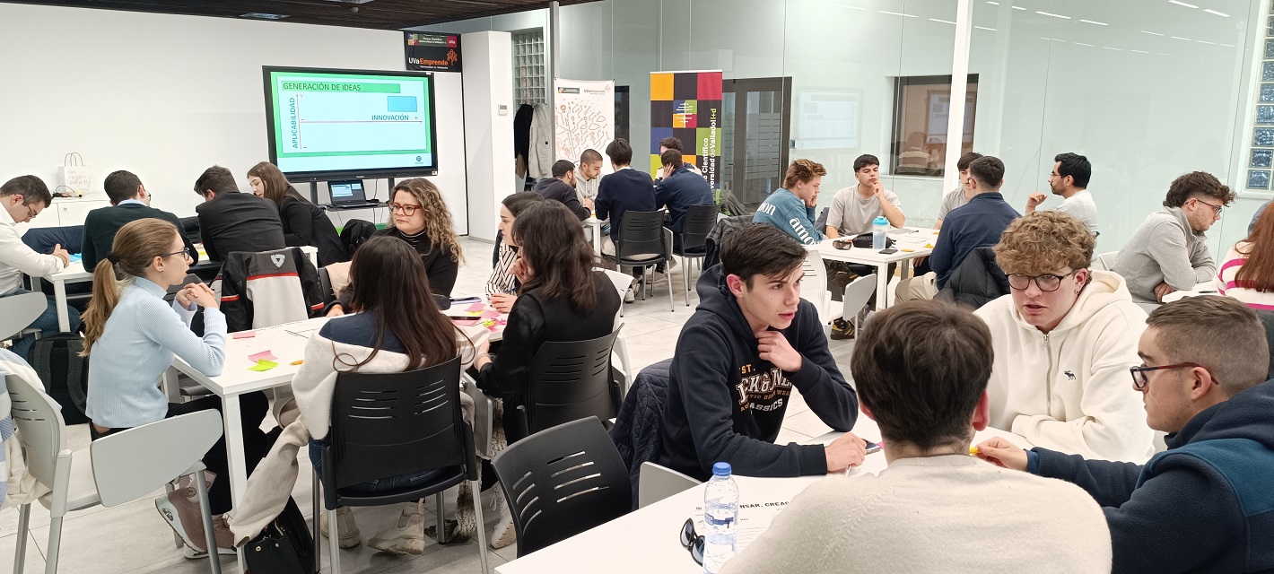El evento finalizó con un taller basado en la metodología Design Thinking